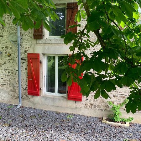 Le Marronnier Entre Les Buis Bed & Breakfast Bussière-Portevine Exterior photo