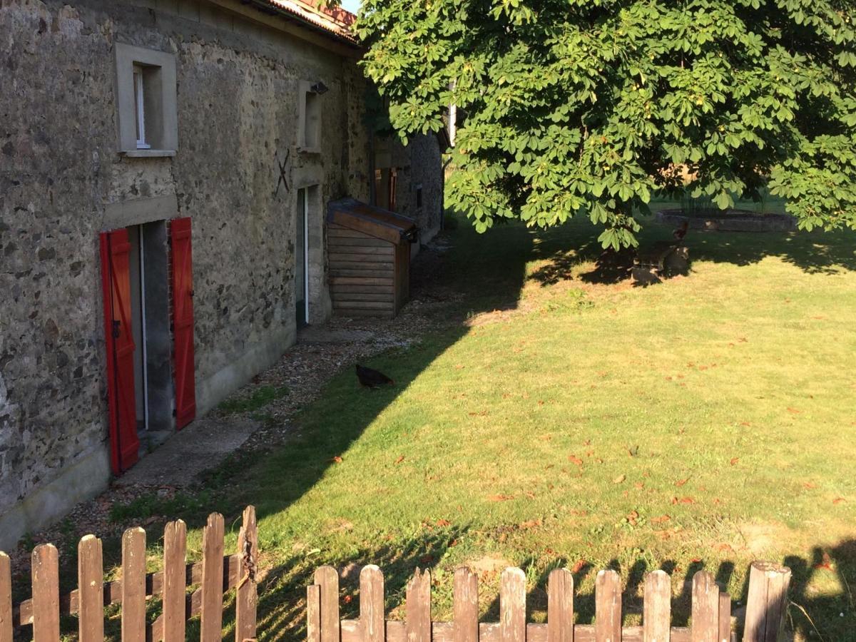 Le Marronnier Entre Les Buis Bed & Breakfast Bussière-Portevine Exterior photo