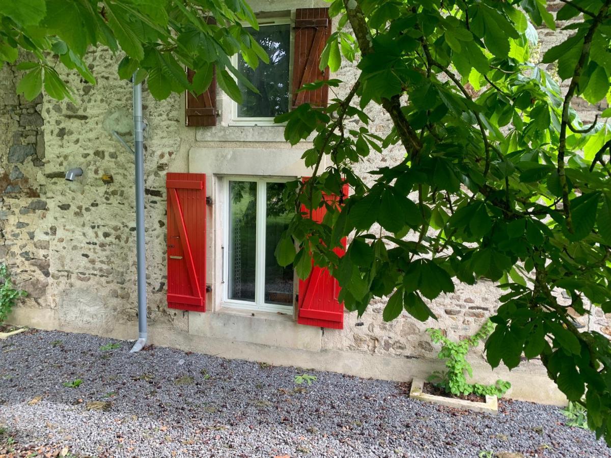 Le Marronnier Entre Les Buis Bed & Breakfast Bussière-Portevine Exterior photo